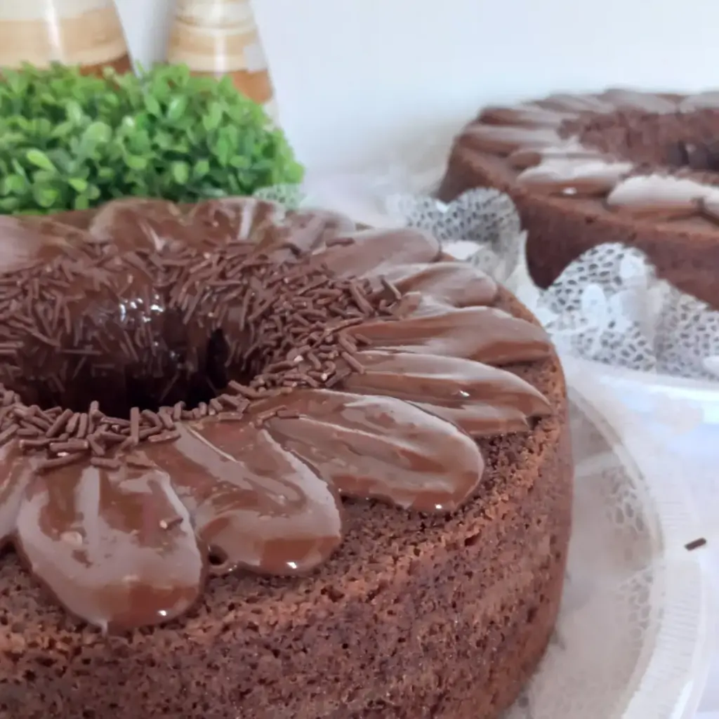 Bolo Caseiro com Cobertura Nega Maluca